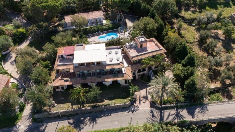 UNICO Cannamele Escape Tropea by Life Resorts **** Top Class Selection